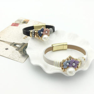 Bracelet en Cuir Perles et Fleurs Romantiques